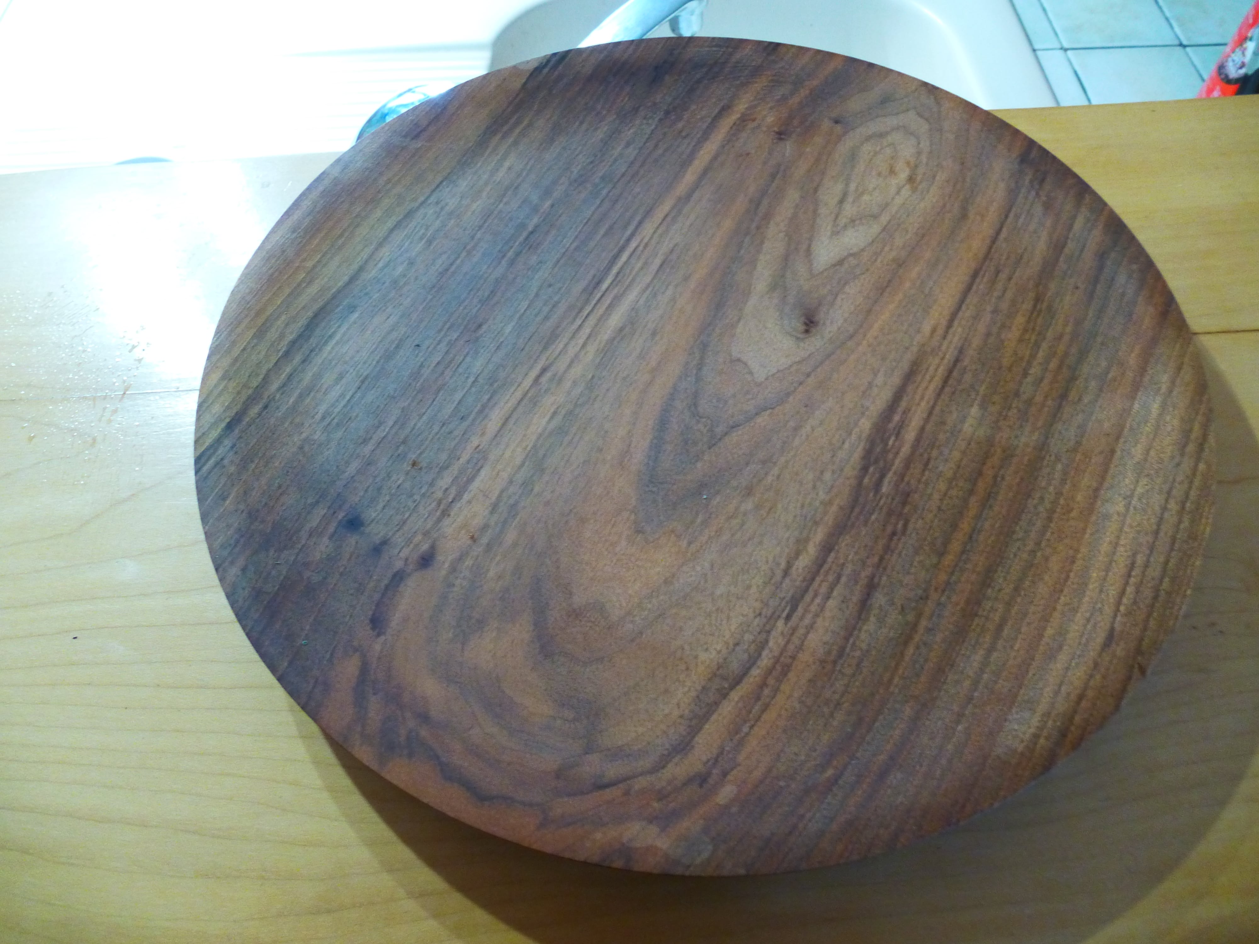 Assiette en cerisier